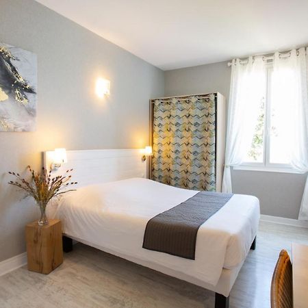 Logis Hotel L'Occitan 2 Etoiles 가이약 외부 사진