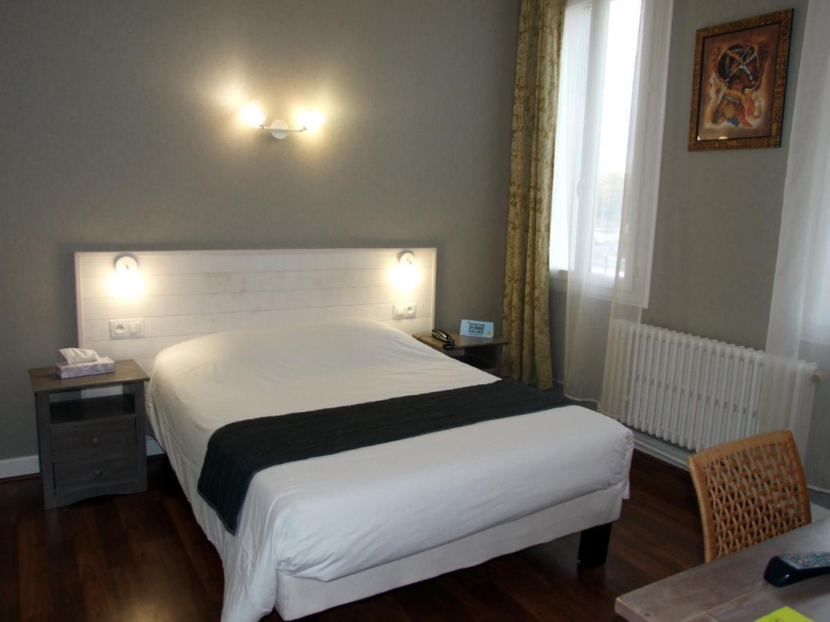 Logis Hotel L'Occitan 2 Etoiles 가이약 외부 사진