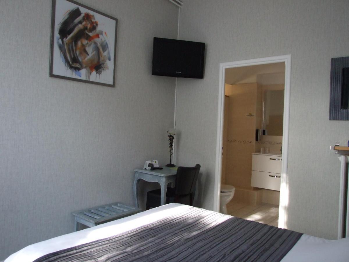Logis Hotel L'Occitan 2 Etoiles 가이약 외부 사진
