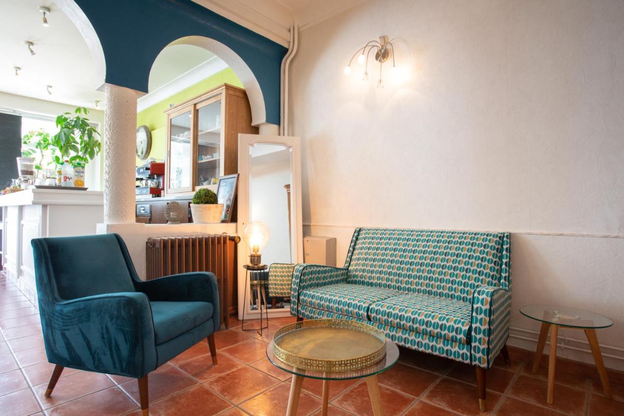 Logis Hotel L'Occitan 2 Etoiles 가이약 외부 사진